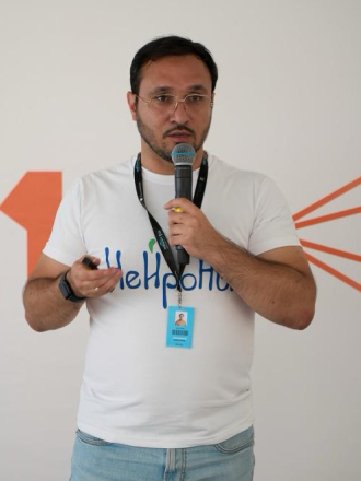 Николай Иванов